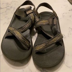 Chacos mens size 9m